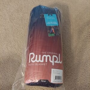 Rumpl New OG Puffy blanket